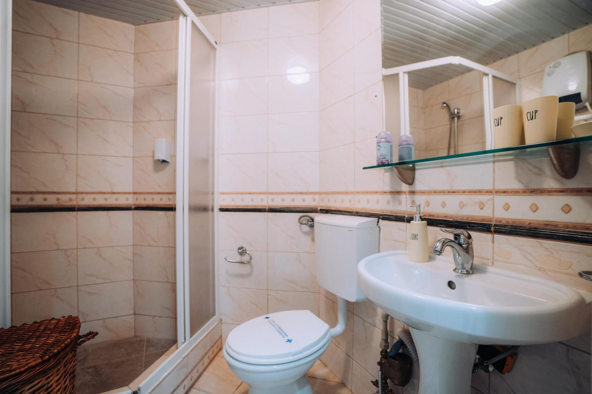Krkulj Apartments โอครีด ภายนอก รูปภาพ